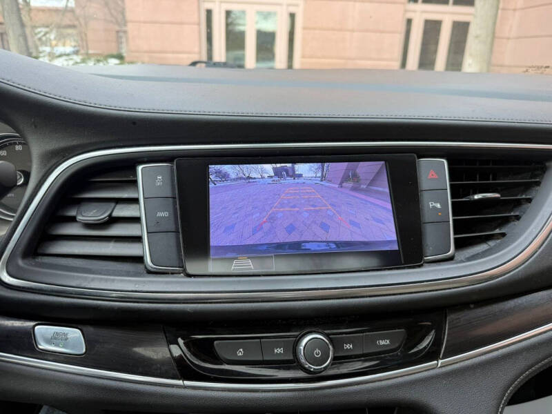 2020 Buick Enclave Essence