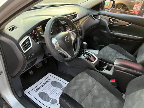 2016 Nissan Rogue SV