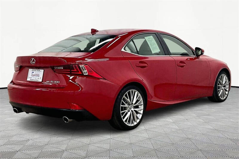 2016 Lexus IS 300