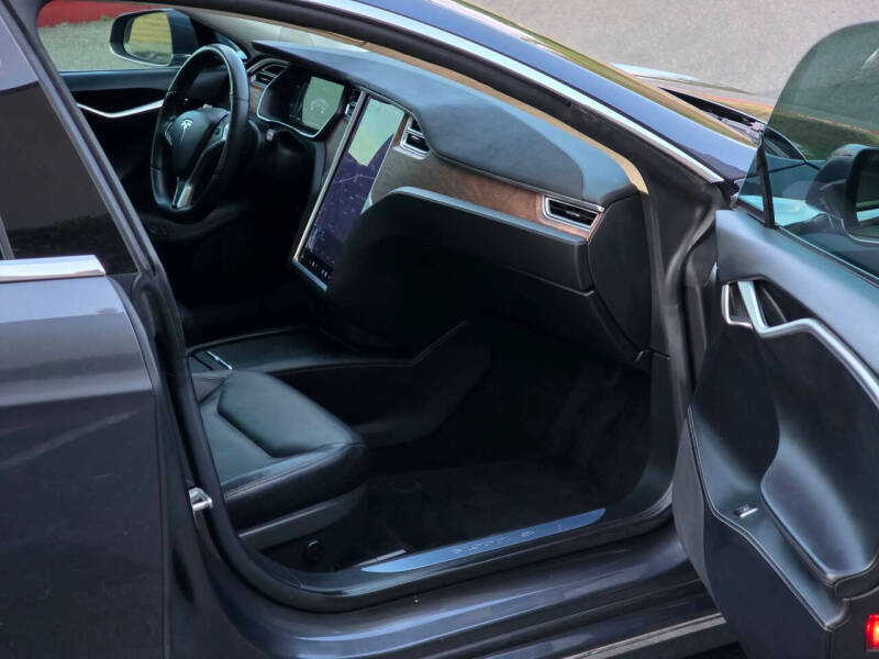 2016 Tesla Model S