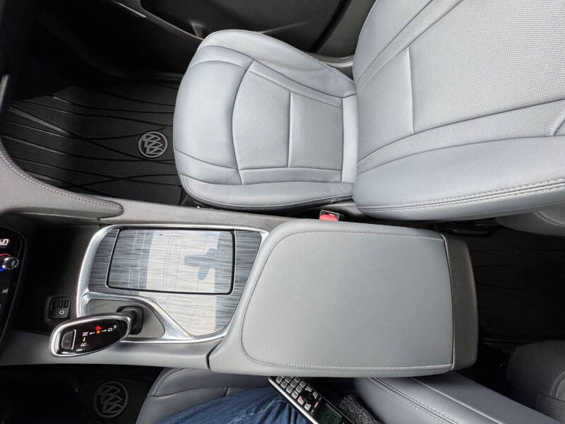 2020 Buick Enclave Essence