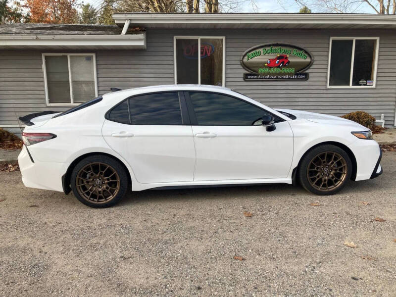 2023 Toyota Camry SE Nightshade's photo