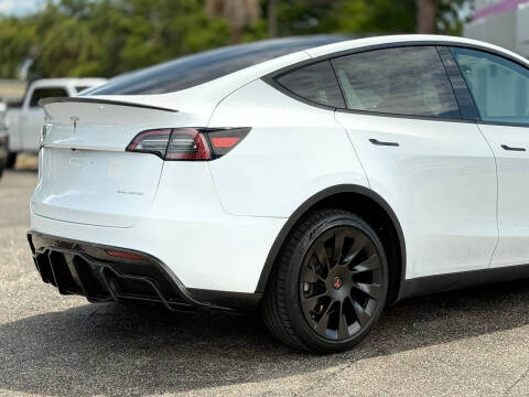 2023 Tesla Model Y Long Range