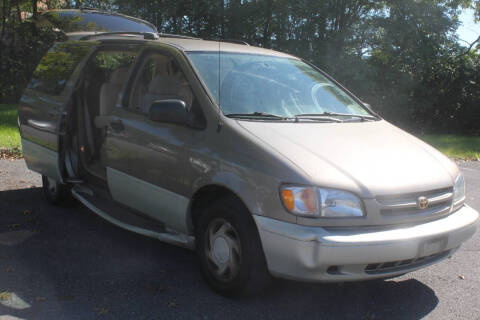 1998 Toyota Sienna LE