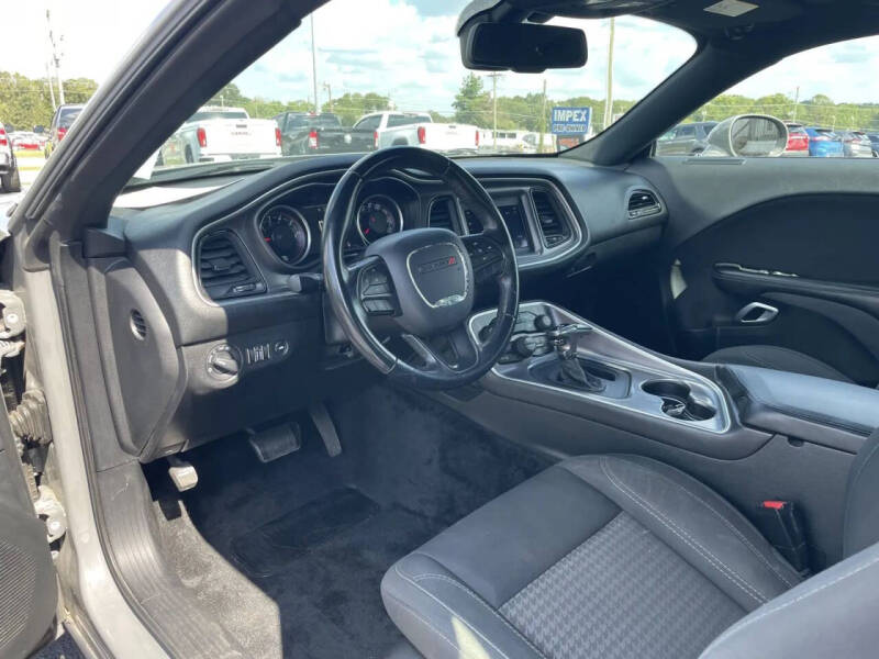 2019 Dodge Challenger SXT