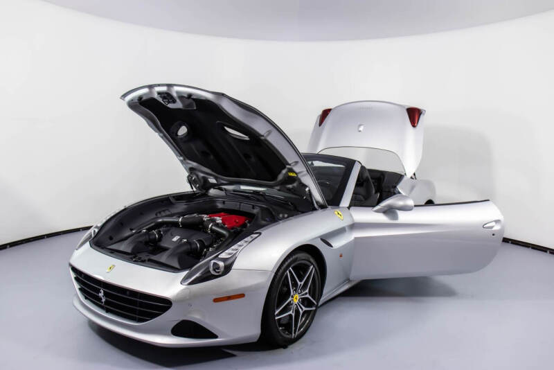 2016 Ferrari California T