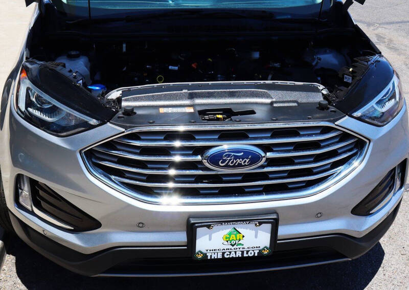 2021 Ford Edge Titanium