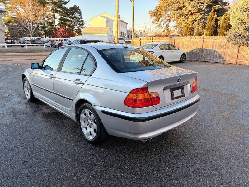 2004 BMW 3 Series 325xi