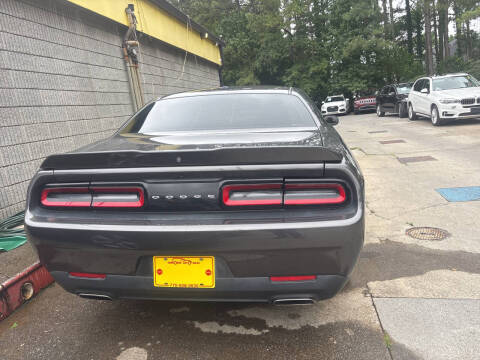2021 Dodge Challenger SXT