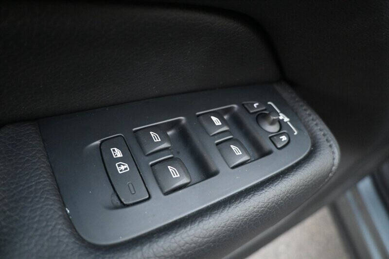 2020 Volvo XC60 T5 Momentum