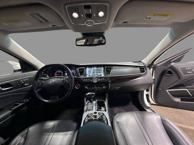 2016 Kia K900 Premium V6