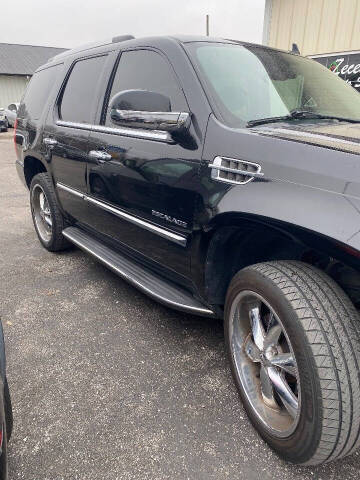 2011 Cadillac Escalade Luxury