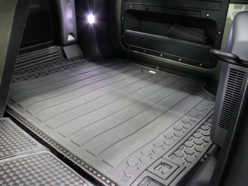 2020 Land Rover Defender 110 S