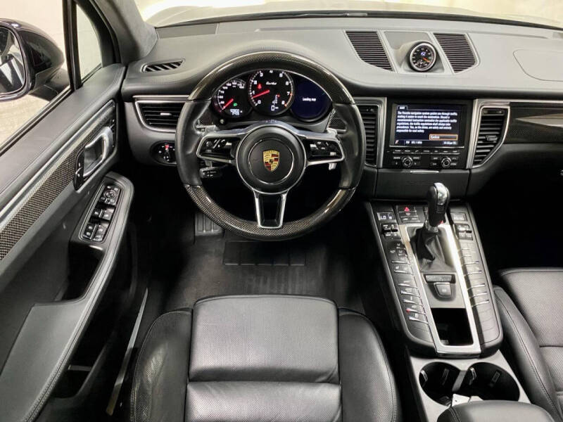2015 Porsche Macan Turbo