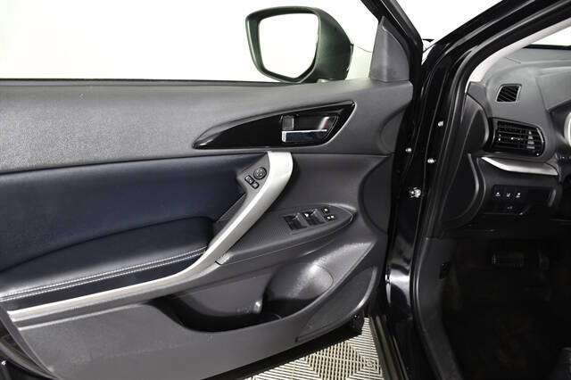 2025 Mitsubishi Eclipse Cross SE