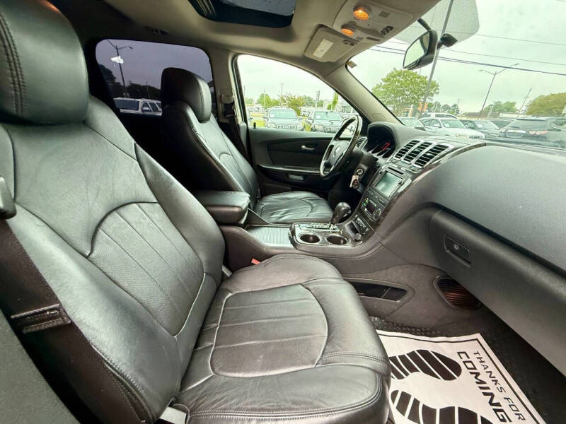 2011 GMC Acadia Denali