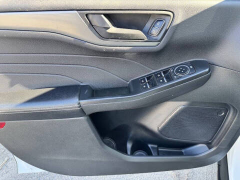 2023 Ford Escape Hybrid Active