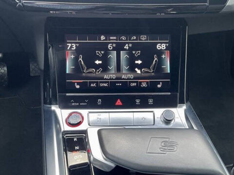 2022 Audi e-tron S quattro Premium Plus