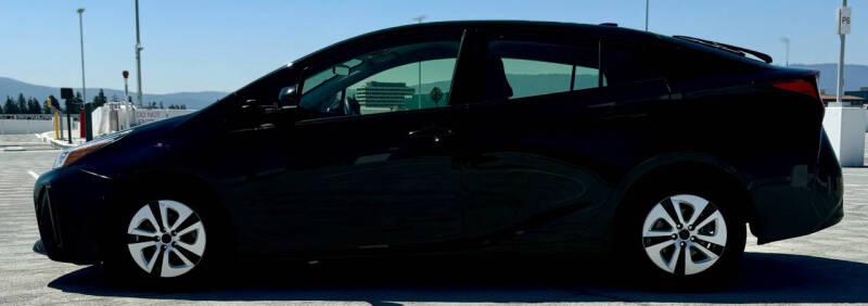 2021 Toyota Prius XLE