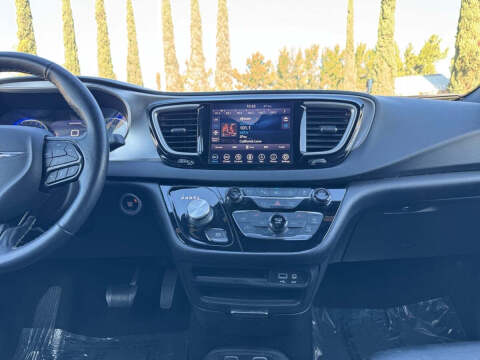 2020 Chrysler Pacifica Launch Edition