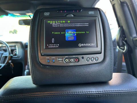 2013 Lincoln Navigator L