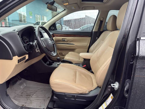 2014 Mitsubishi Outlander GT