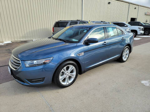 2018 Ford Taurus for sale at De Anda Auto Sales in Storm Lake IA