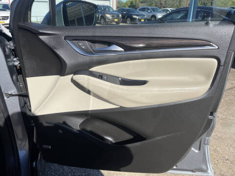 2021 Buick Enclave Essence