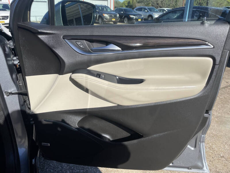 2021 Buick Enclave Essence