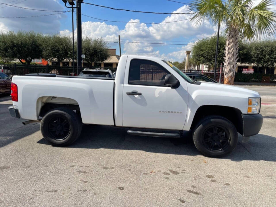 2013 Chevrolet Silverado 1500 for sale at SMART CHOICE AUTO in Pasadena, TX