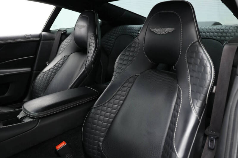 2016 Aston Martin Vanquish