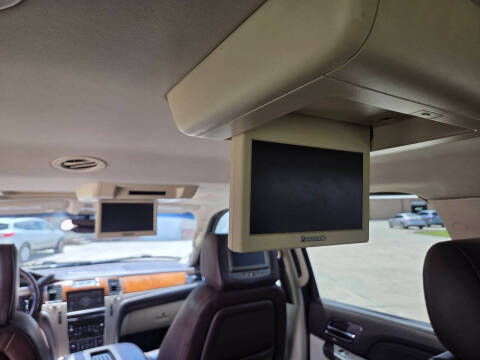 2011 Cadillac Escalade ESV Platinum Edition