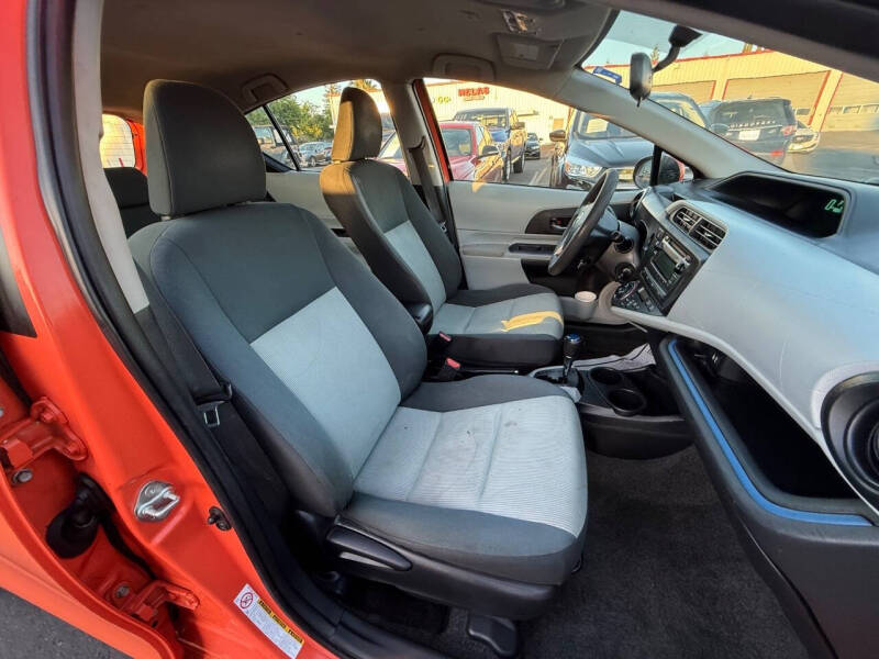 2012 Toyota Prius c Two