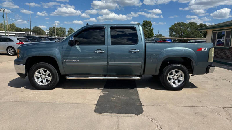 Used 2009 GMC Sierra 1500 SLE with VIN 3GTEK23M69G106701 for sale in Mcpherson, KS