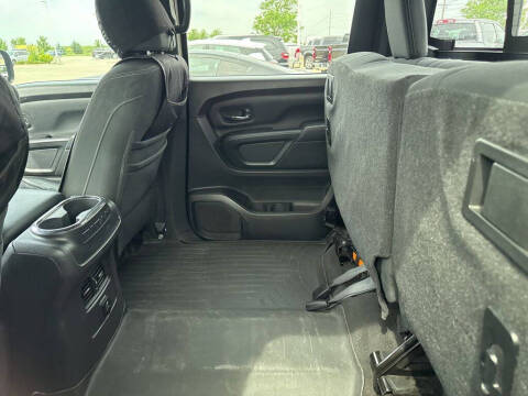 2018 Nissan Titan SV