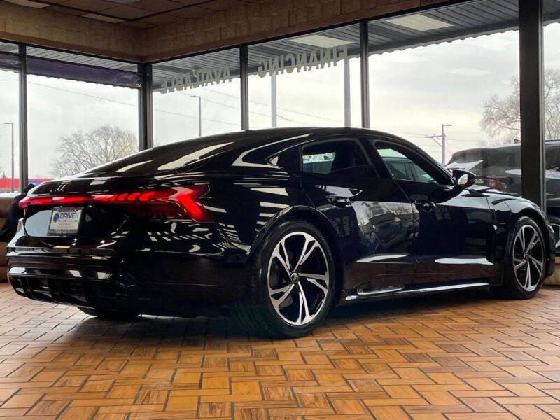 2024 Audi e-tron GT quattro Premium Plus