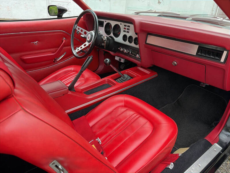 1977 Ford Mustang  2