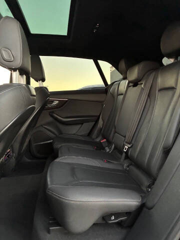 2021 Audi Q8 quattro Premium Plus 55 TFSI