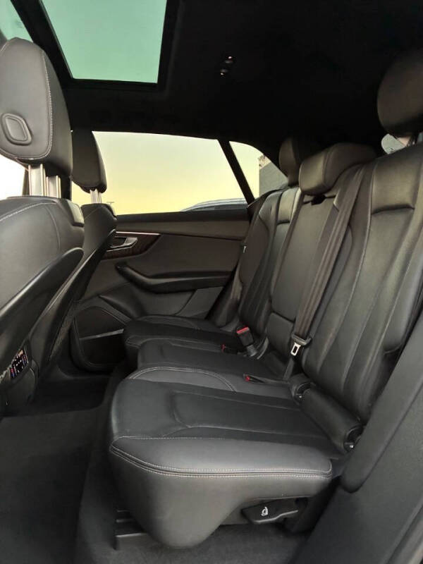 2021 Audi Q8 quattro Premium Plus 55 TFSI