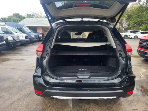 2017 Nissan Rogue SL