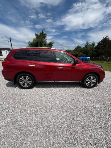 2017 Nissan Pathfinder SV