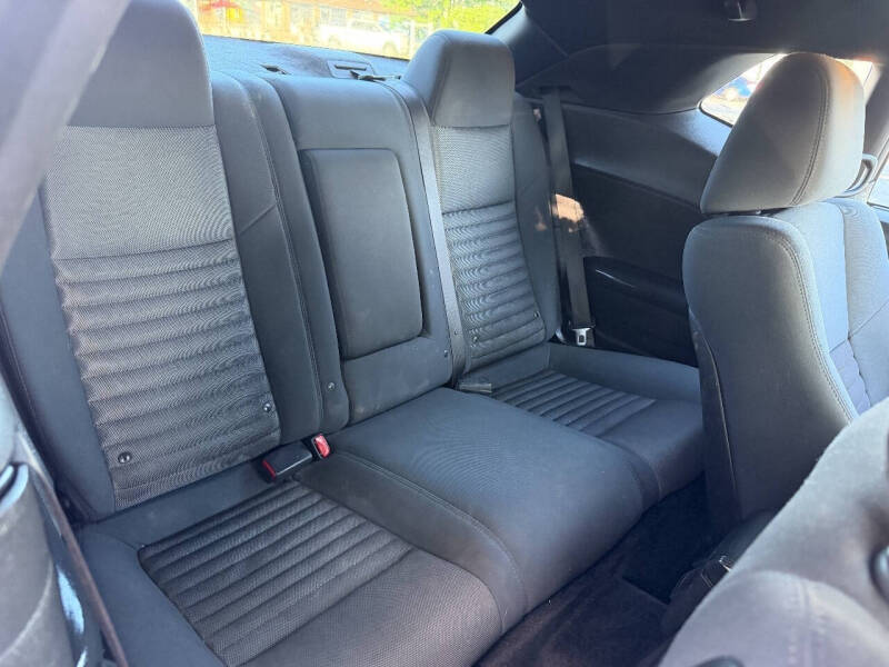 2013 Dodge Challenger SXT