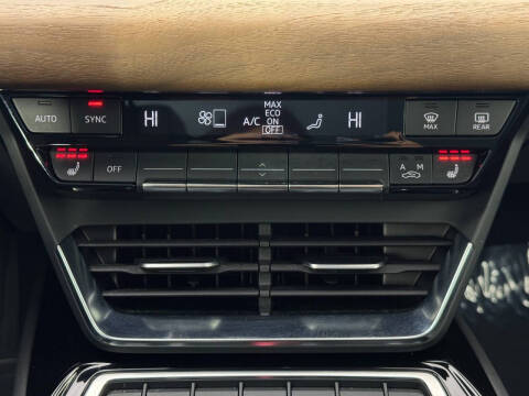 2022 Audi e-tron GT quattro Premium Plus