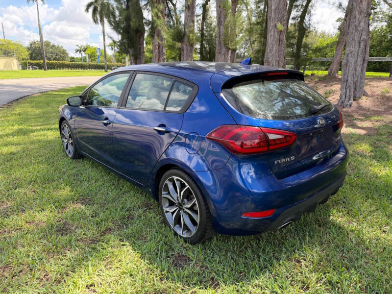 2018 Kia Forte5 SX