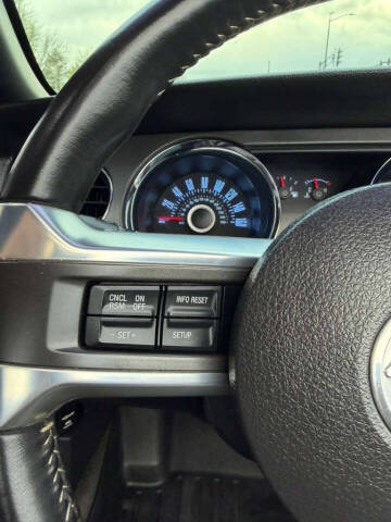 2013 Ford Mustang V6 Premium