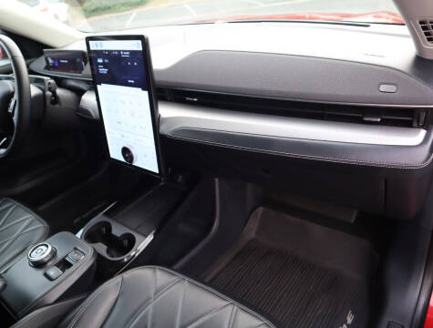 2021 Ford Mustang Mach-E California Route 1