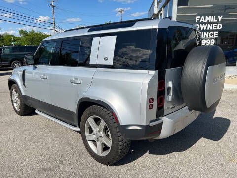 2020 Land Rover Defender 110 SE