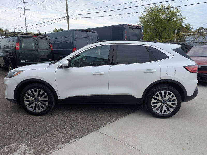 2022 Ford Escape Titanium