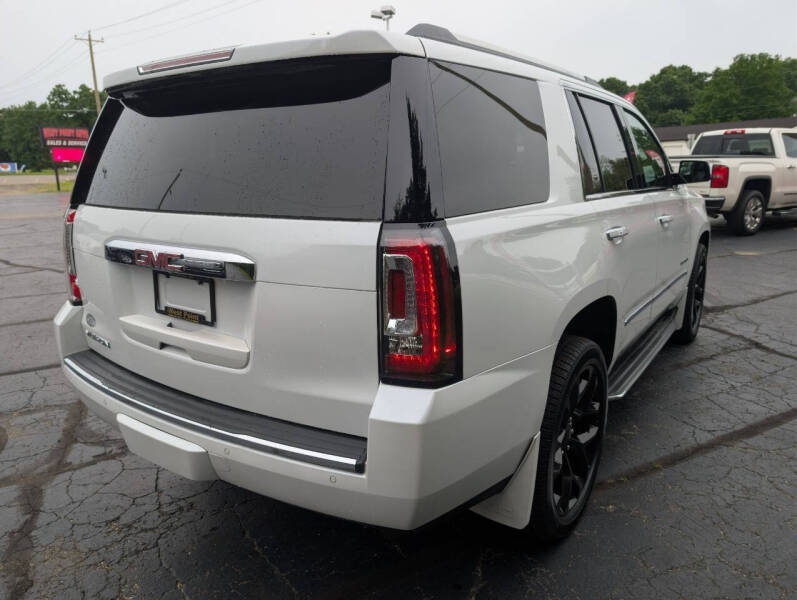 2017 GMC Yukon Denali