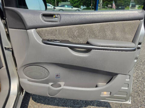2010 Toyota Sienna LE 7-Passenger